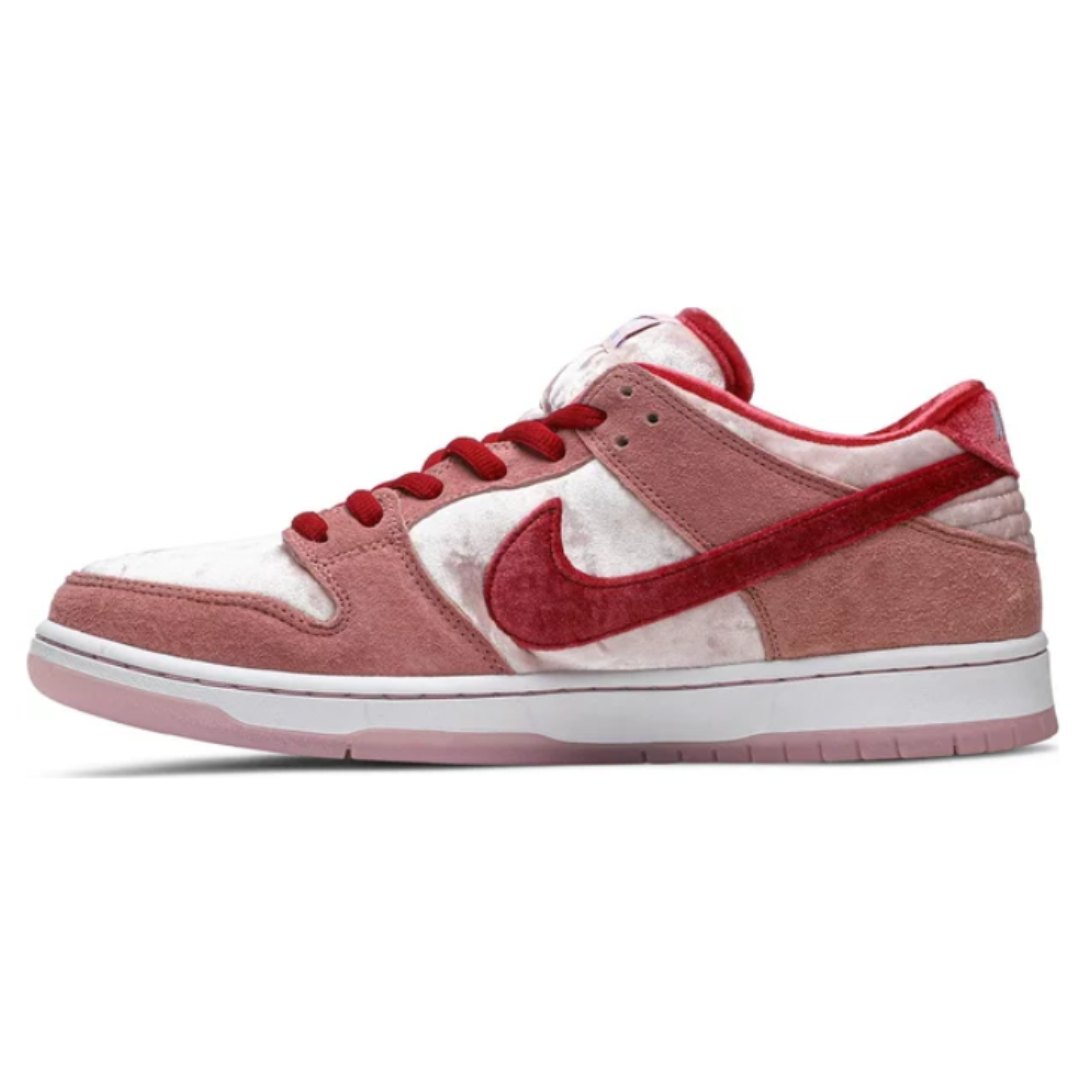 Nike SB Dunk Low StrangeLove - Valentine's Day